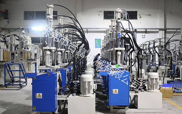 小型注塑機(jī) 小型注塑機(jī)