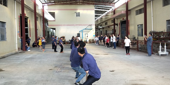 立式注塑機(jī)生產(chǎn)廠家 立式注塑機(jī)生產(chǎn)廠家