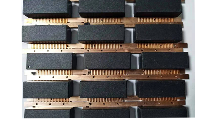 立式電木注塑機(jī)產(chǎn)品 立式電木注塑機(jī)產(chǎn)品